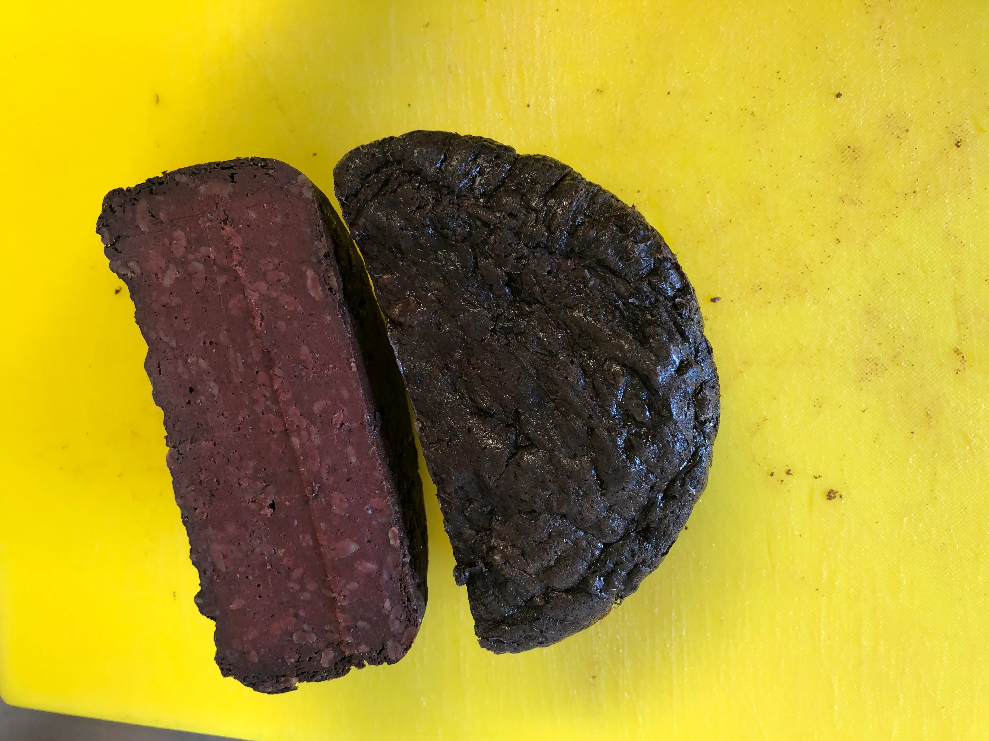 Black Pudding. 2 slices in a pack each slice weighing 85g each approx. - Image 4