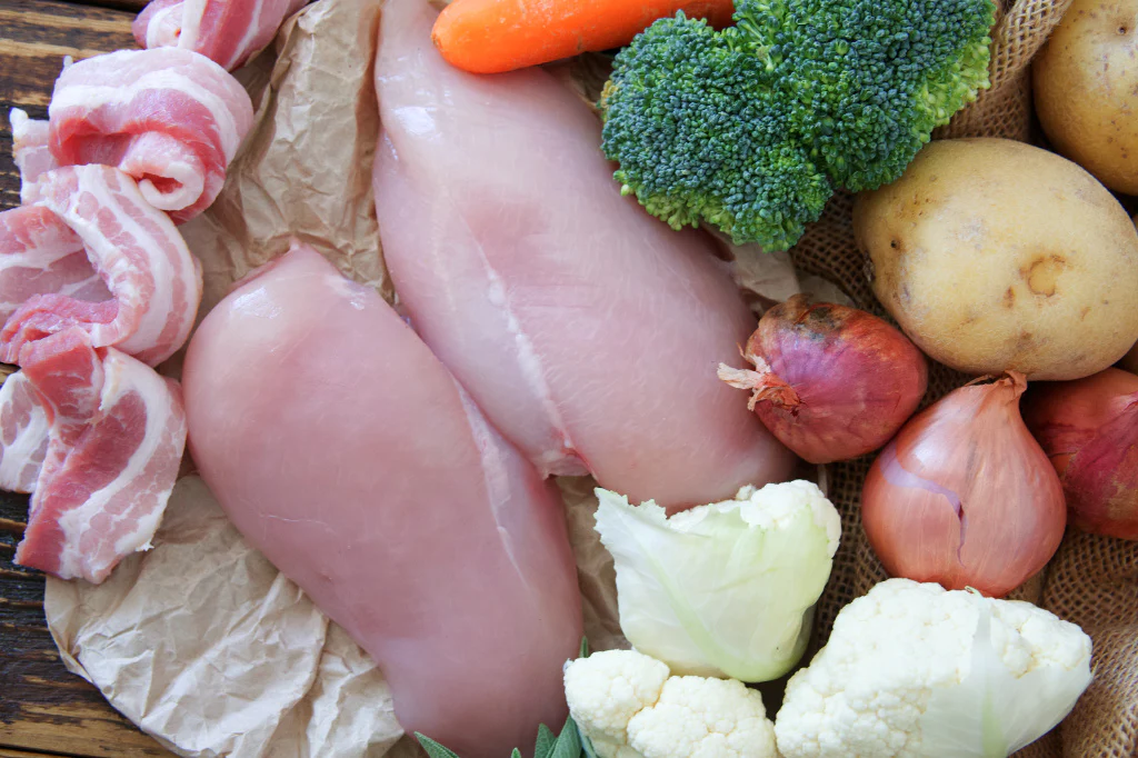 Classic roast chicken, vegetables, roast potatoes and gravy - Image 3